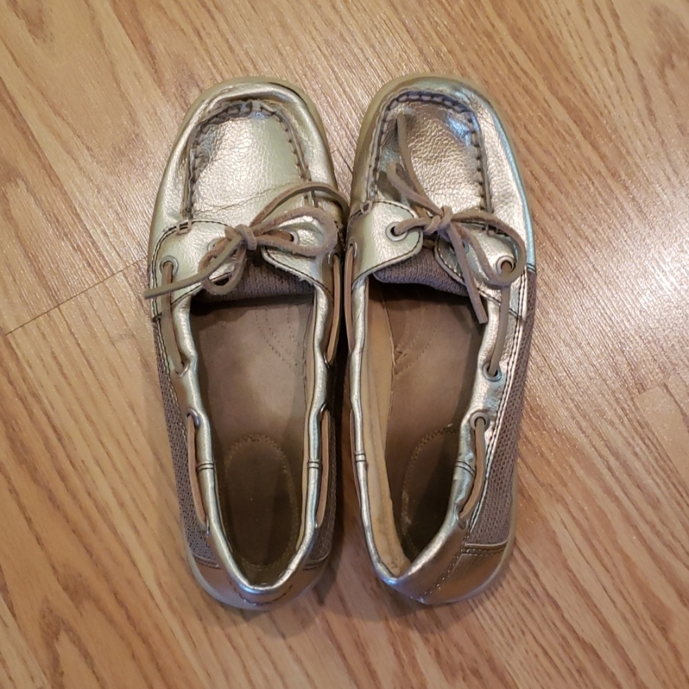 GUC gold Croft and Barrow boat shoes